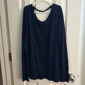 Long sleeve navy shirt